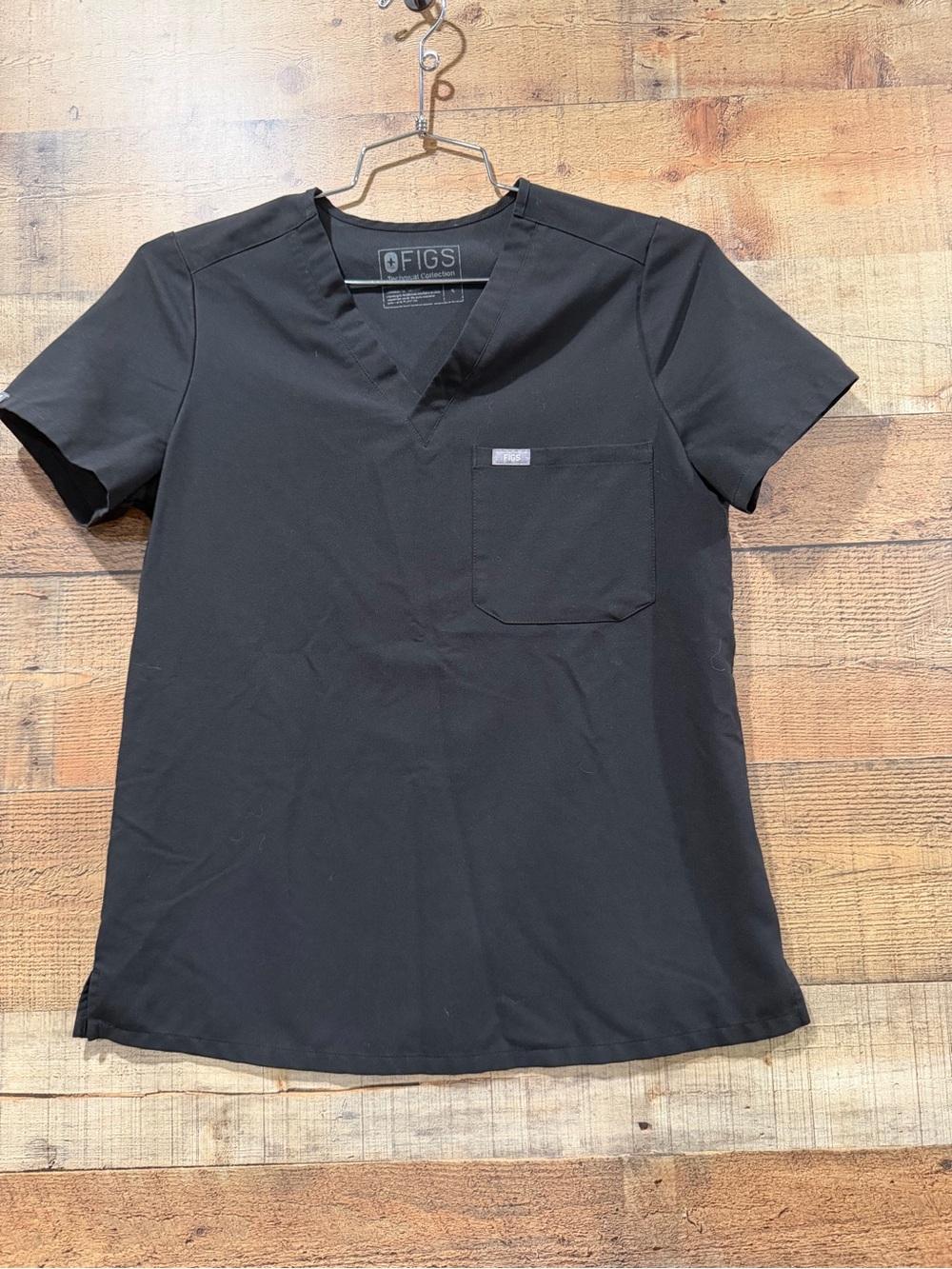 FIGS Technical Collection Women's Black V-Neck Scrub Top Size Small